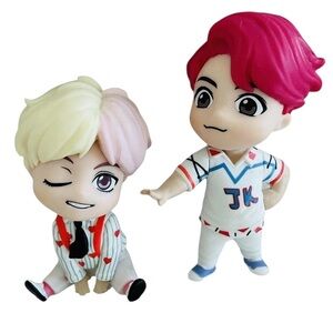 BTS Mini Figures Jungkook & V Set of 2 K-Pop Collectible Dolls 2.5”